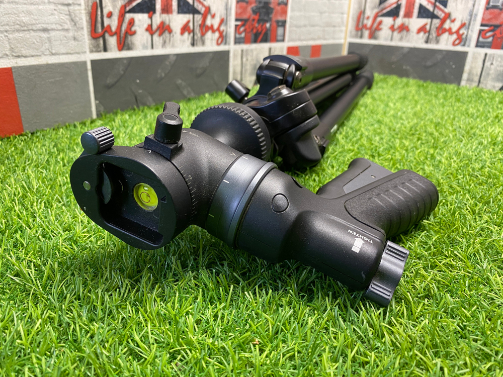 Benro A-198M8 + Vanguard GH-100 Pistol Grip Ball Head