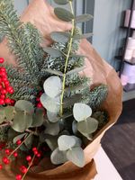 Букет из нобилиса и илекса