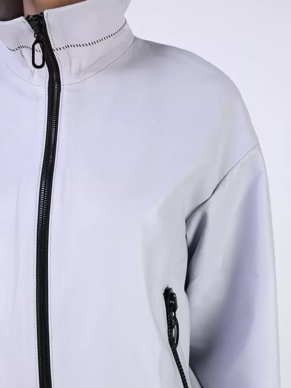 Кожаная куртка демисезонная бомбер