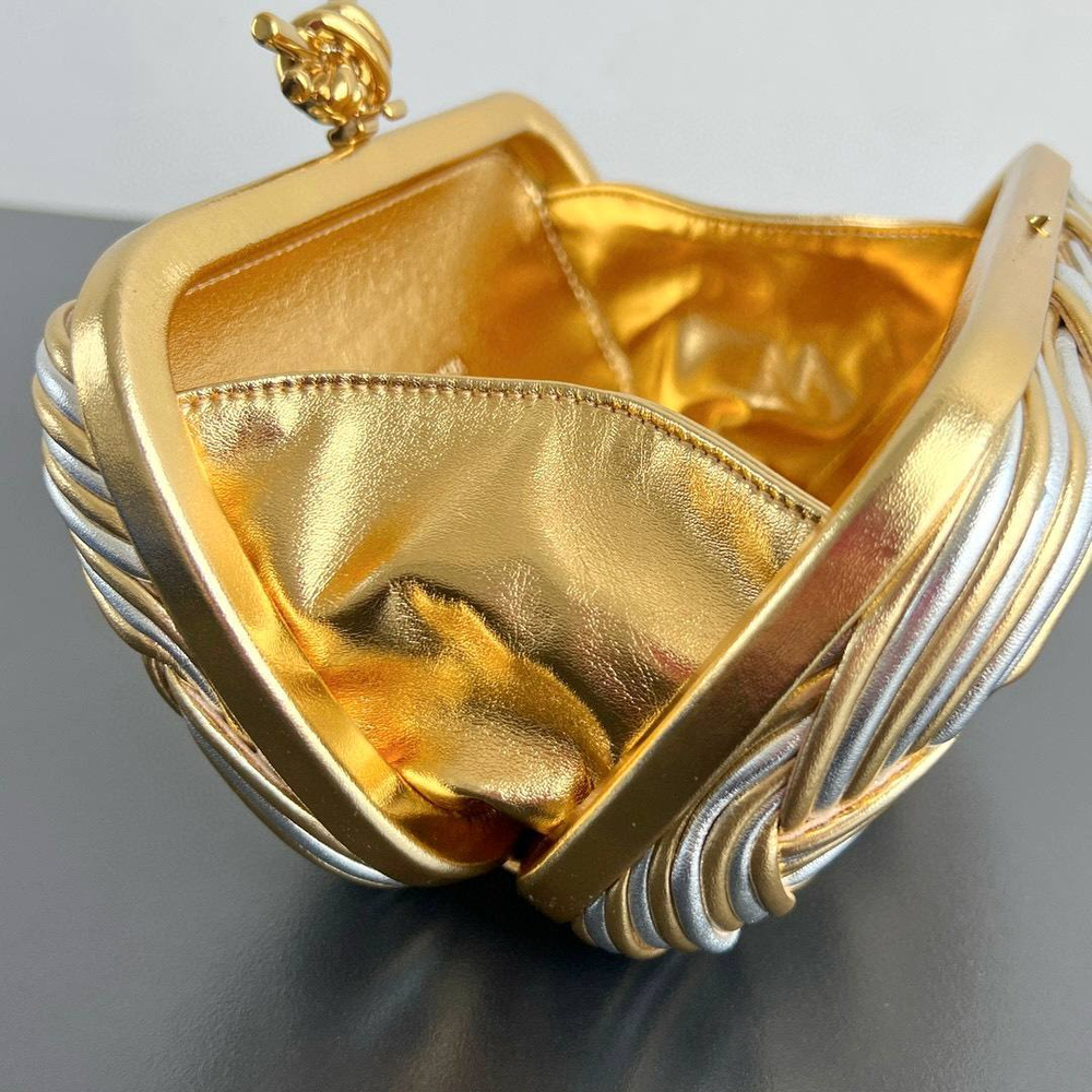 Клатч Bottega Veneta