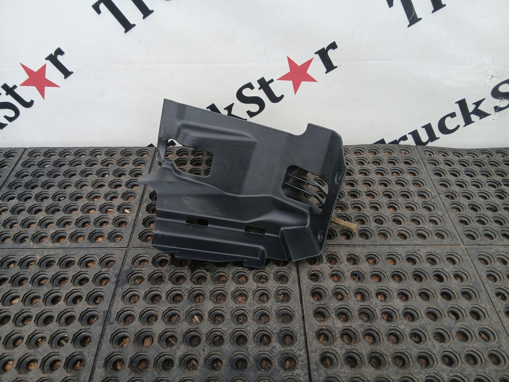 Накладка торпедо 2023г