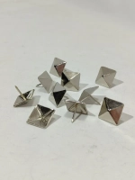 Гвозди мебельные с декоративной шляпкой большие