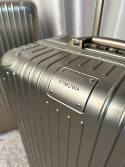 Чемодан Rimowa L