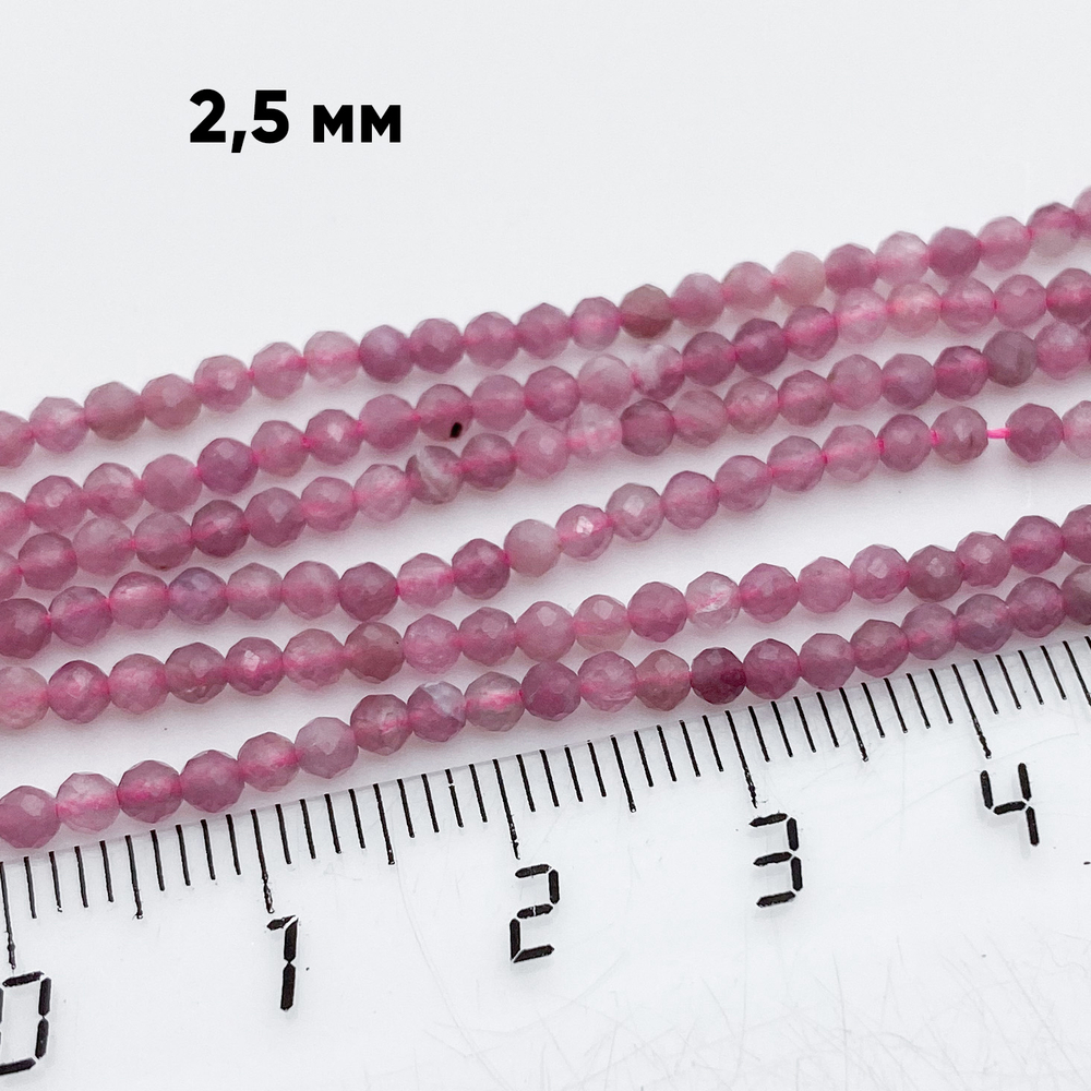 Бусины Турмалин граненый, диаметр 2,4-2,5 мм, цена за 78-79 шт (1/2 нити)