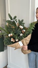 Букет из нобилиса, кедра и туи