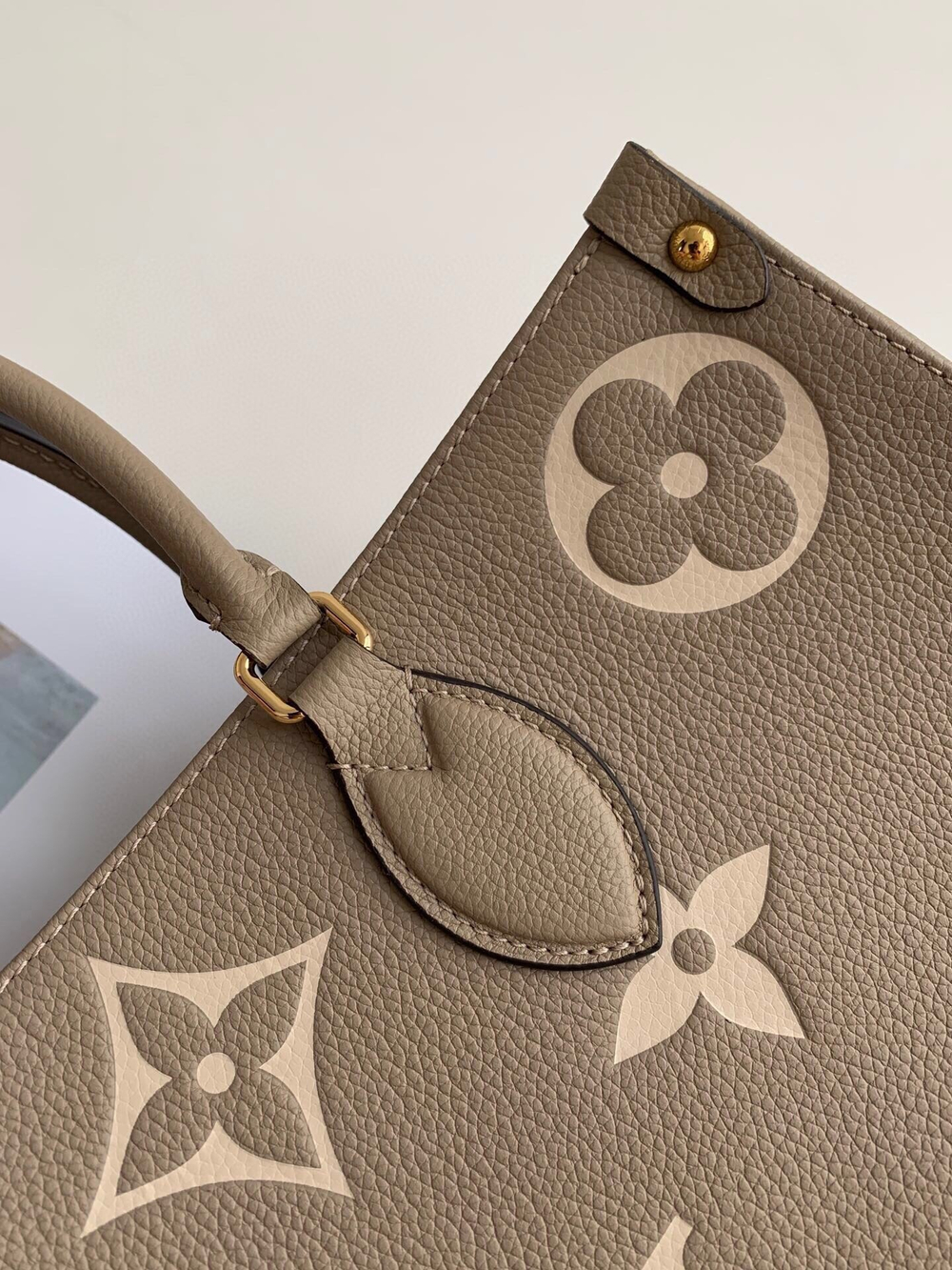 Louis Vuitton Onthego MM