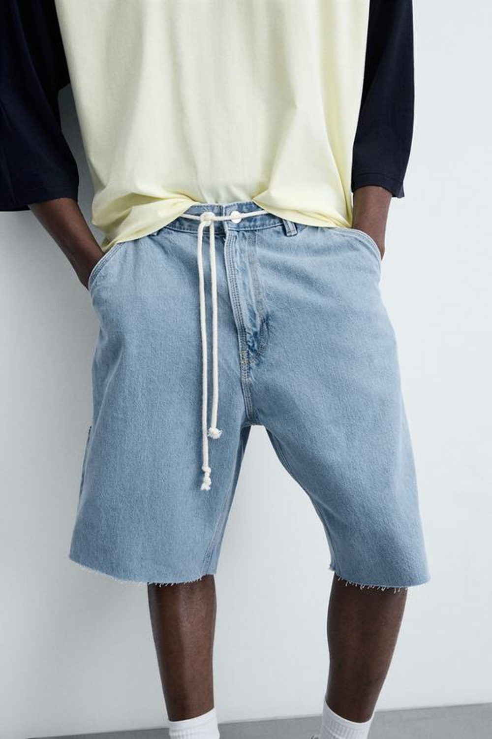 ZARA ДЖИНСОВЫЕ ШОРТЫ, ГОЛУБОЙ