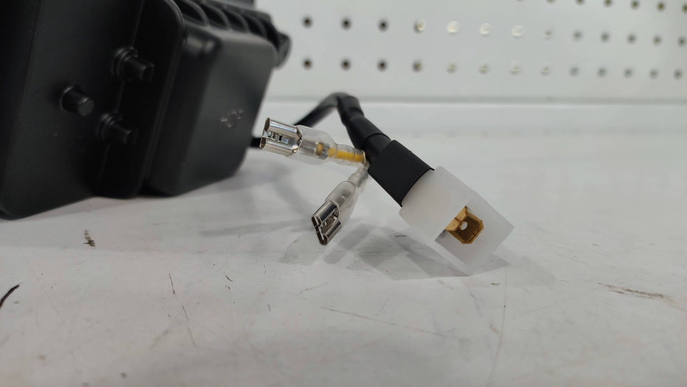 НЕТ - M80 / ПТФ с регулировкой (белый, с ДХО и поворотником) для ВАЗ 2110-2115, светодиодные противотуманные фары (2 шт. / комплект) HC