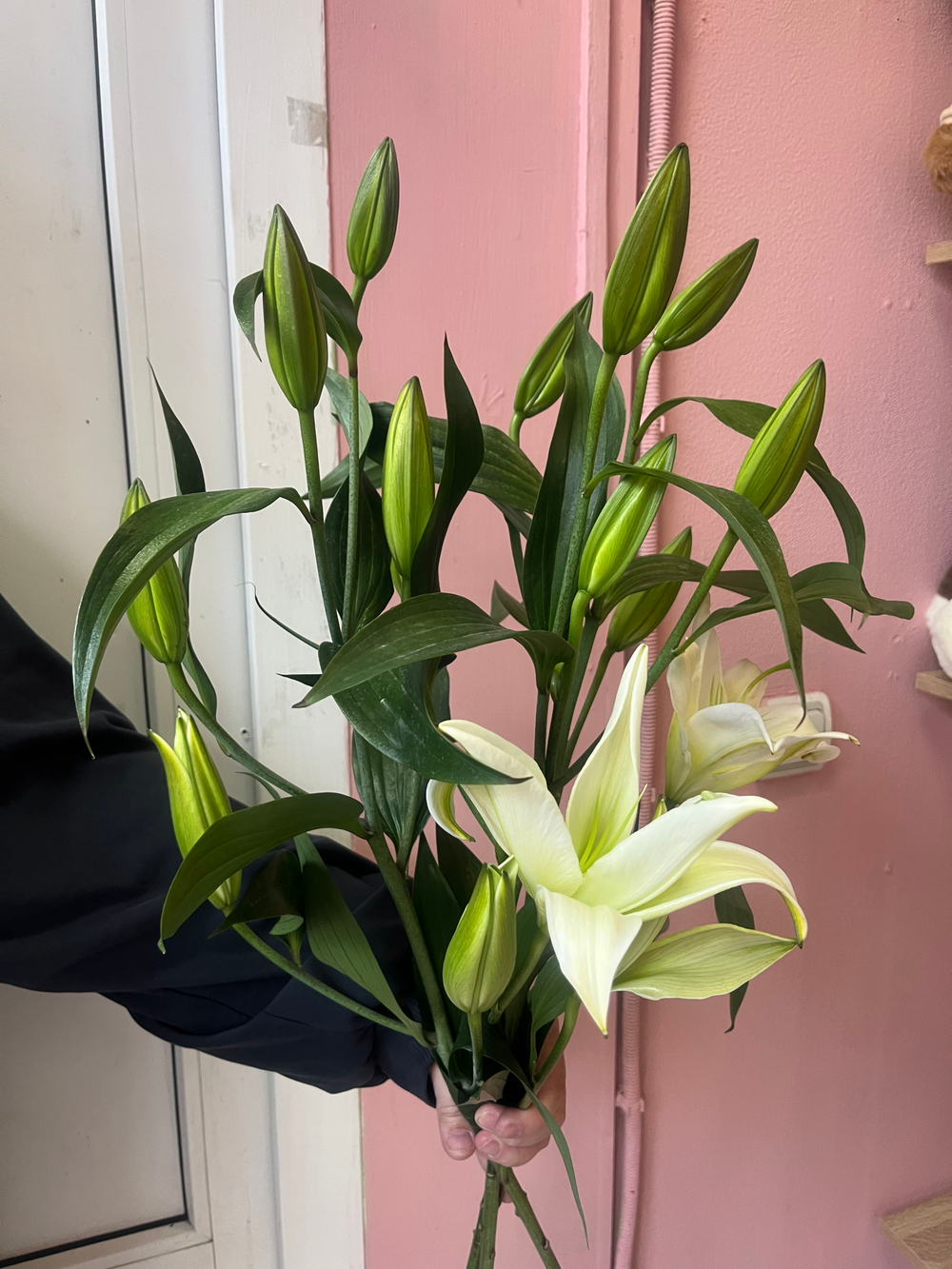 Букет из 3 белых лилий