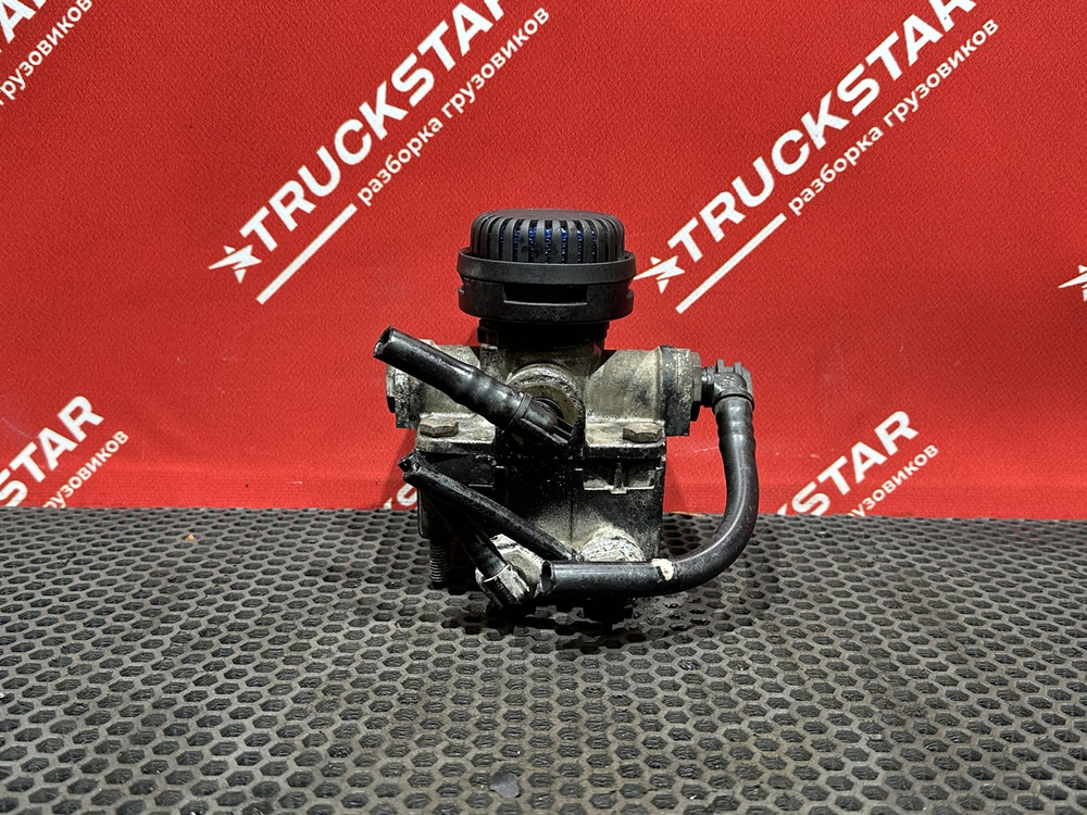 Клапан ускорительный