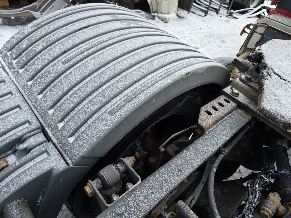 Крыло заднее верхняя часть