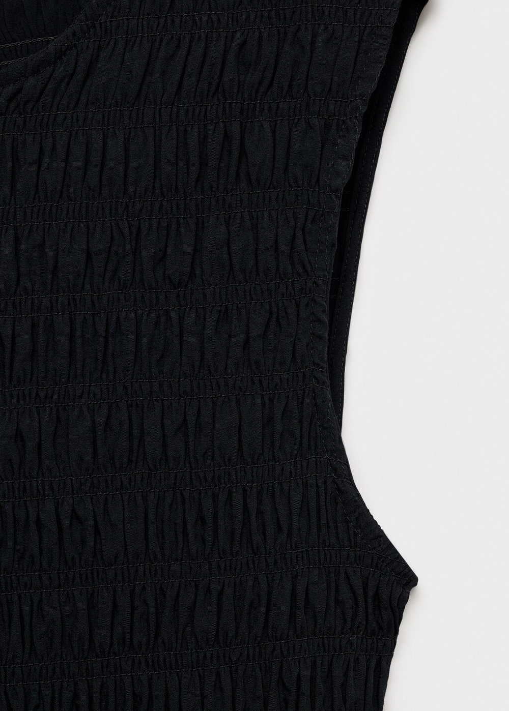 Расклешенное платье с жатым лифом