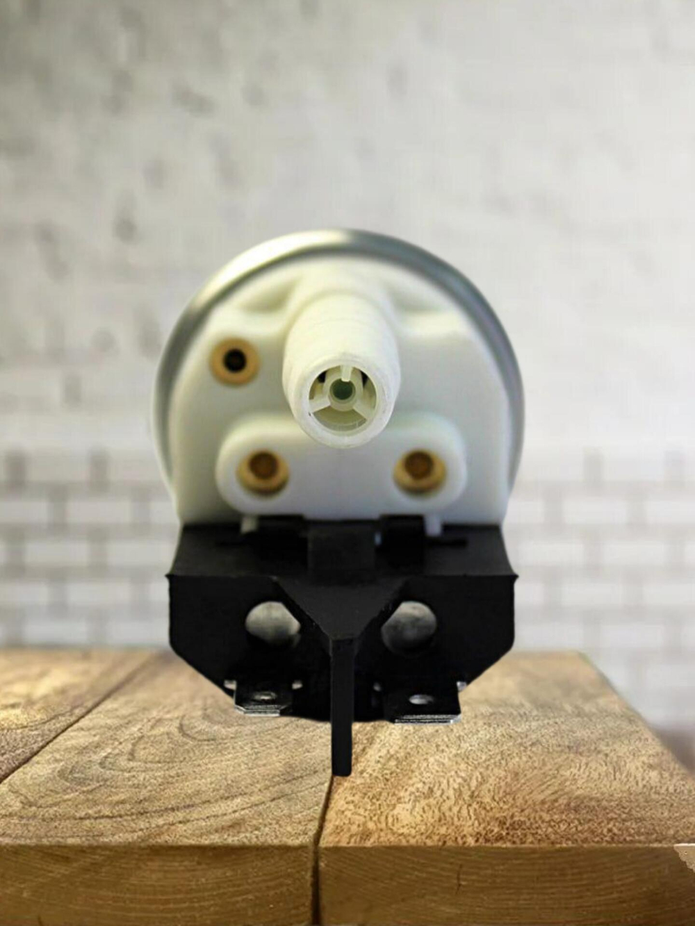 Электробензонасос (с сеткой) STARNER S502180 RENAULT Logan, LADA Largus