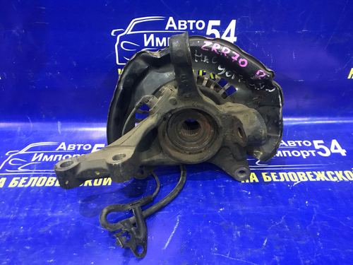 Ступица передняя правая TOYOTA NOAH 2010