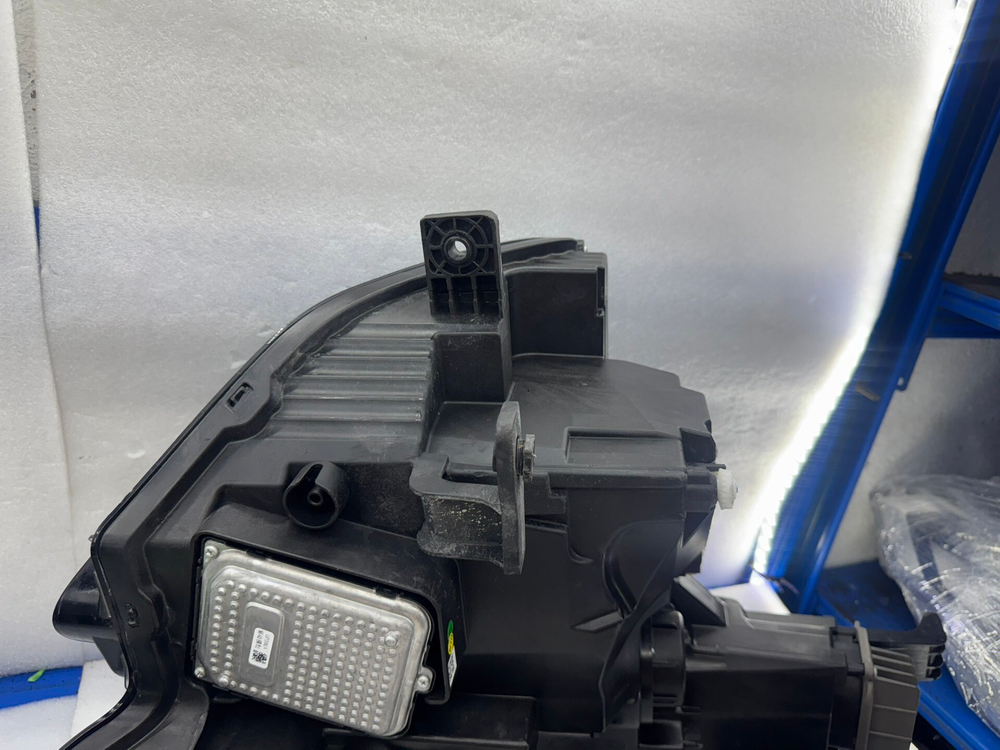 LED фара (левая/правая) для Roewe D7 оригинал