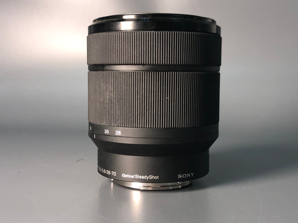 Sony 28-70 mm 3.5-5.6 OSS Sony E
