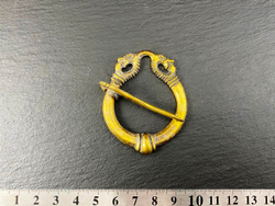 Фибула. Готланд 11-12 в. (замкнутая)