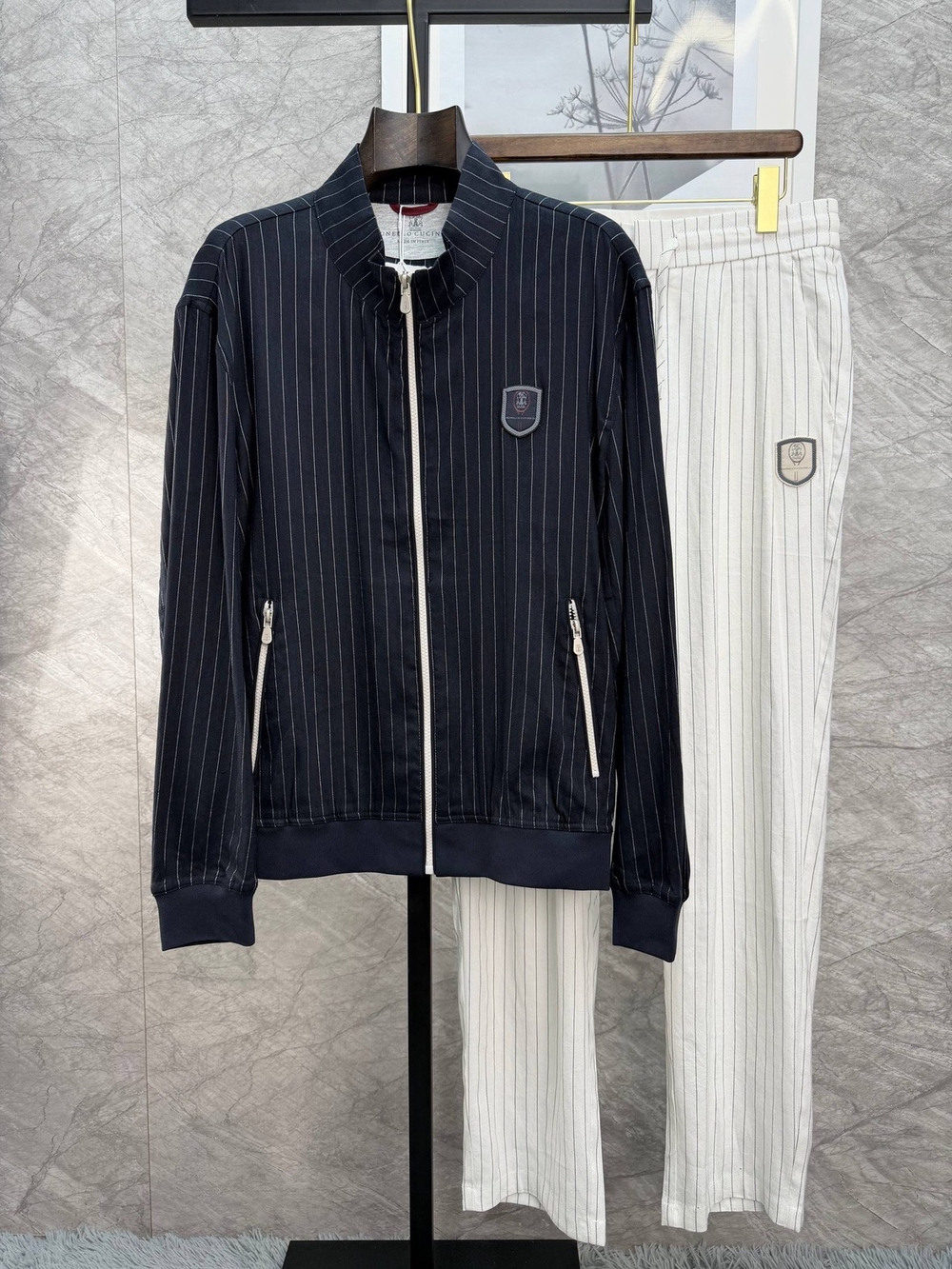 Льняной костюм Brunello Cucinelli