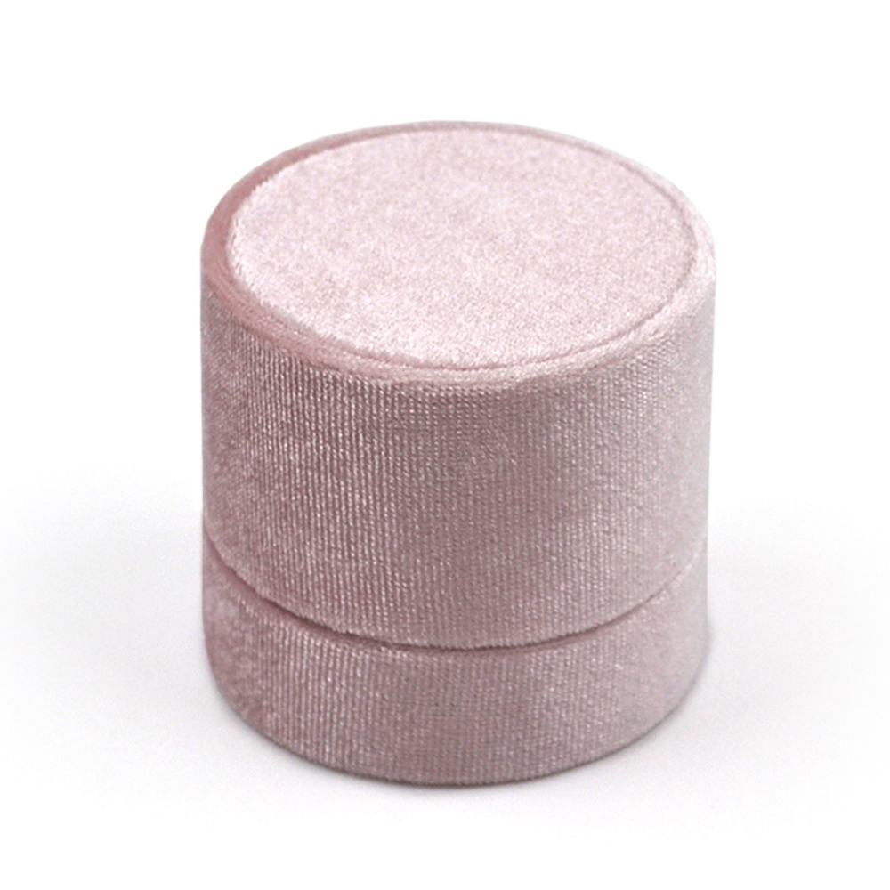 Компактный футляр 52x52x48 мм для обручальных колец.