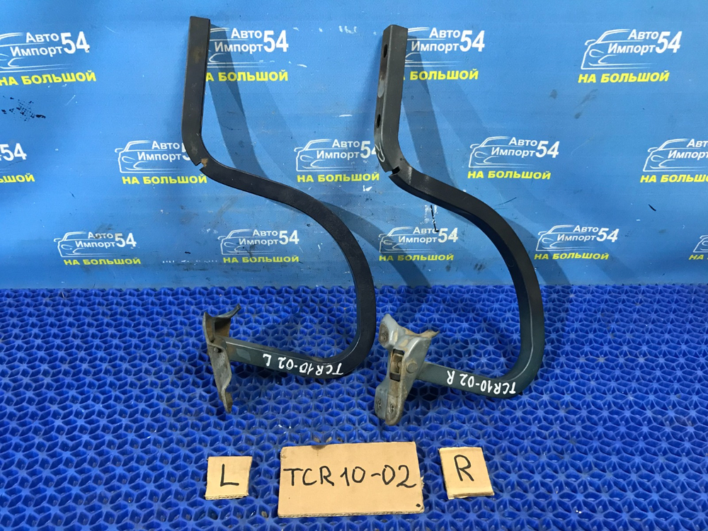 Петля капота правая TOYOTA ESTIMA 1999