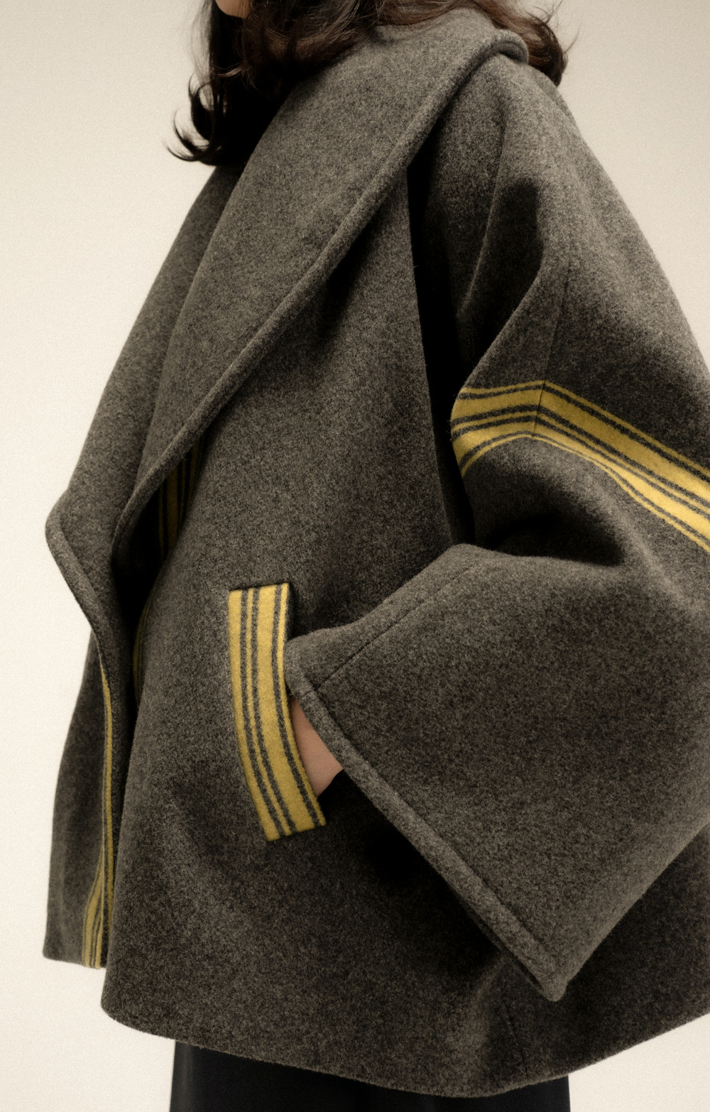 Пальто с широким воротом