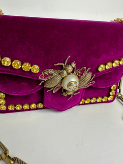 Сумка Gucci Broadway Bee Velvet Shoulder Bag