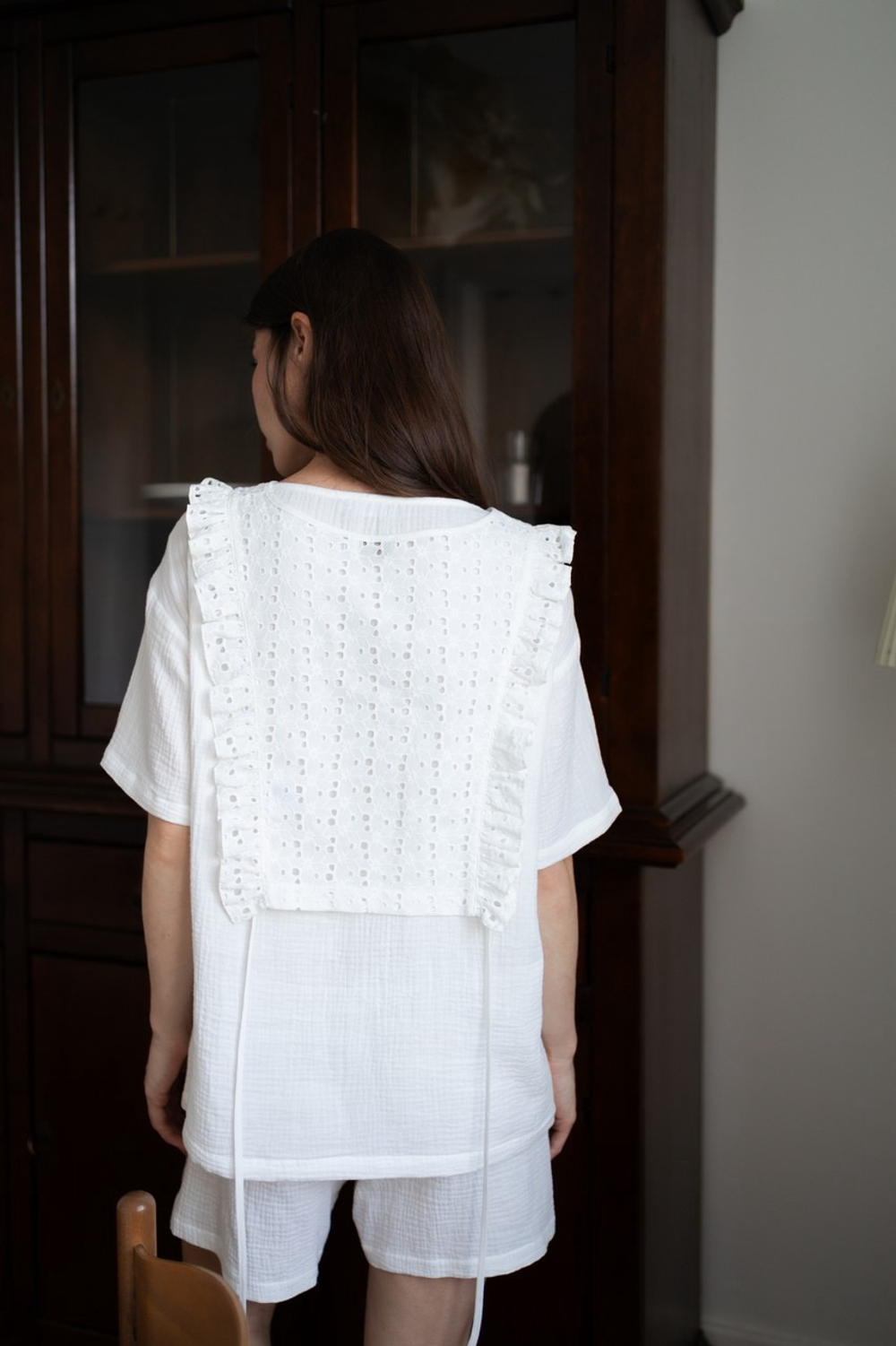 Манишка из шитья, Айвори