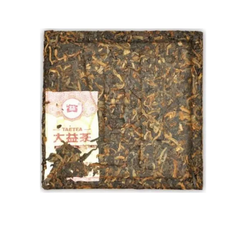 Шу пуэр Да И Янтарная плитка, 60 г. 2020 г.