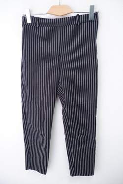 Брюки H&M в белую полоску 42 размер
