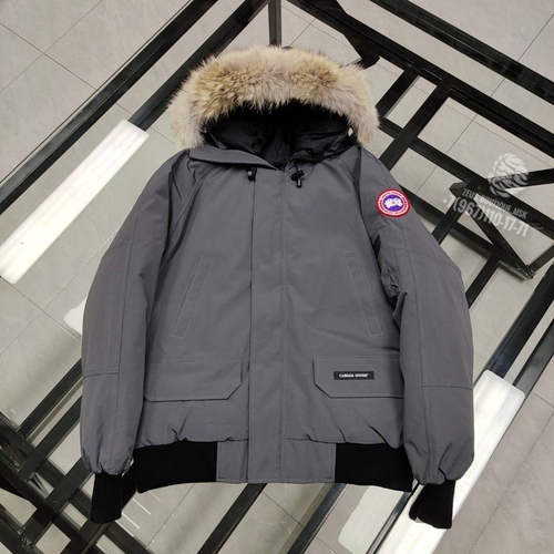 Пуховик Canada Goose