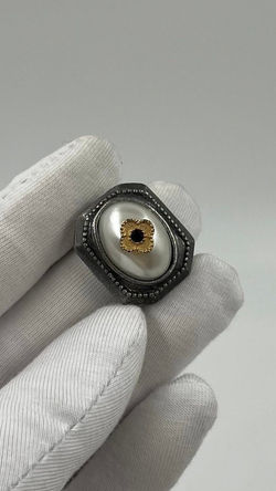 Накладка на пуговицу с «жемчугом»