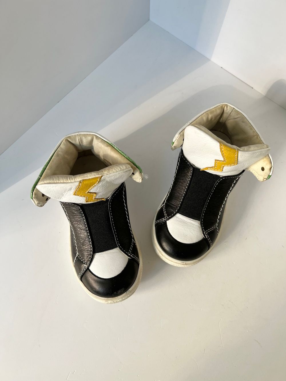 Кожаные кеды Fendi, 24