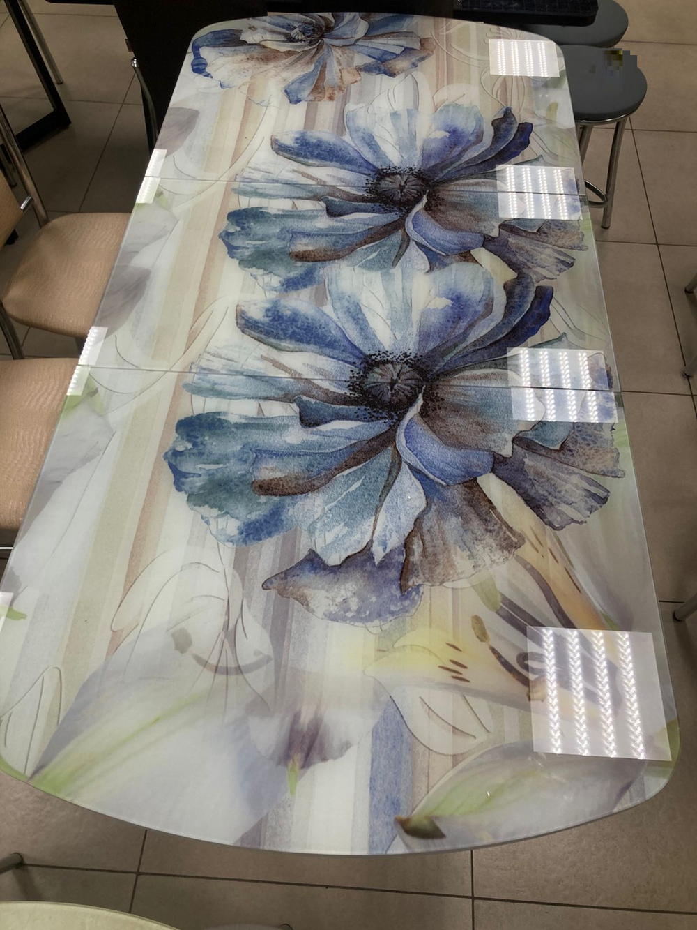 Стол разд Стеклянный подстолье прямое хром Царг.пояс белый Ст-ца акварель цветы (белая) ф/п