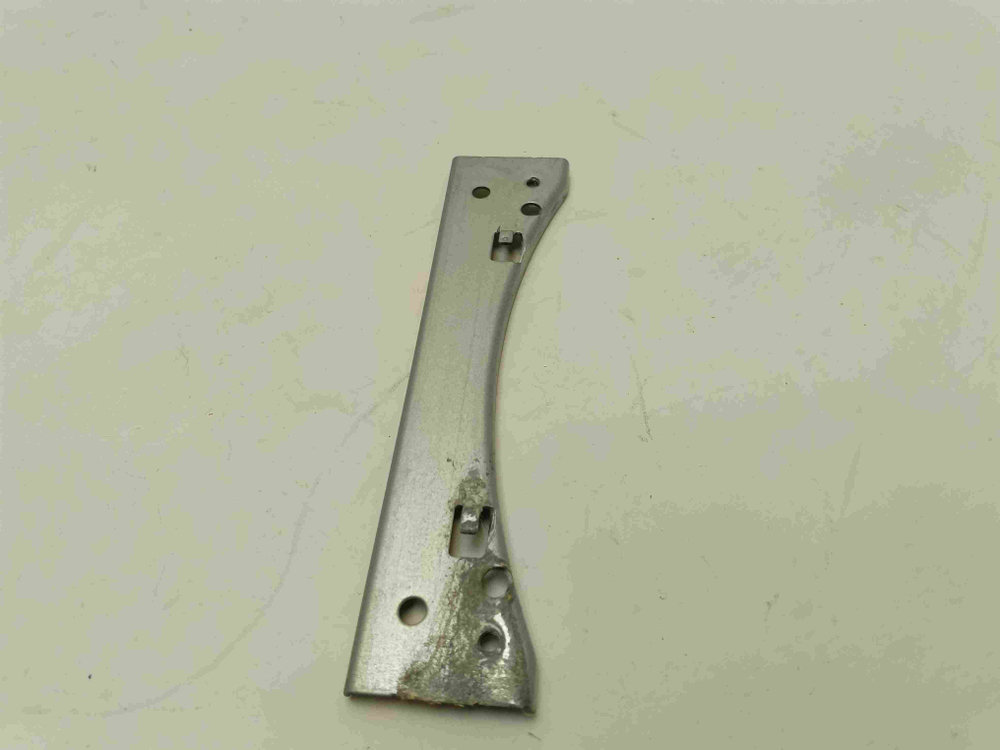 LS60840L кт224 Планка петли люка для стиральной машины AEG LS60840L б/у