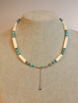 Колье «Линия Лагуны» из турквенита