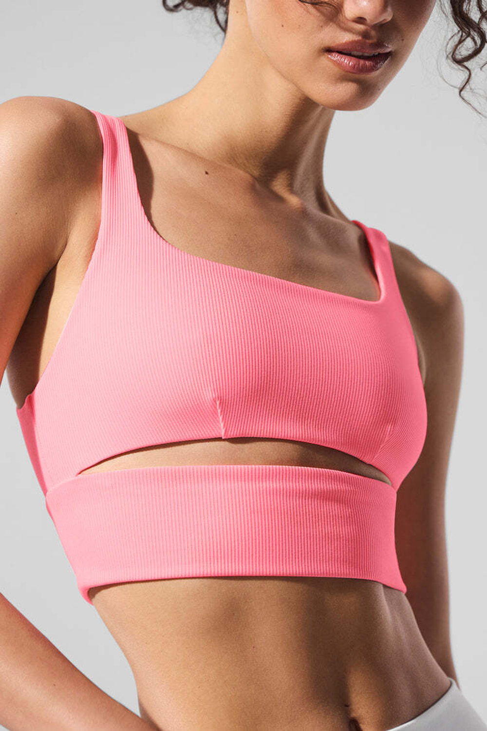 Alo yoga Топ с разрезом, неоновый розовый
