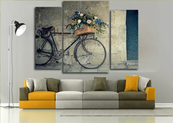 Модульная картина "Букет и велик"