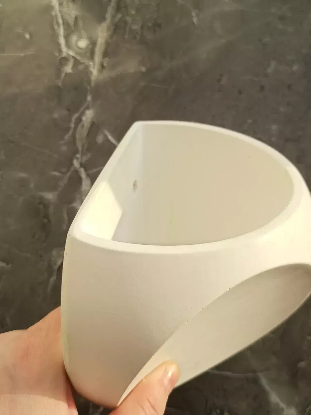 Настенное кашпо