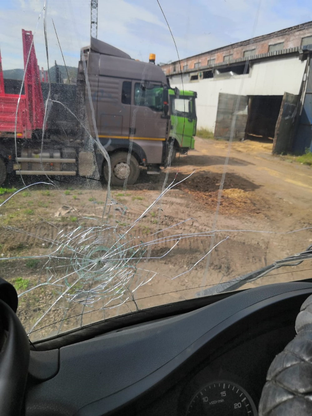 Shacman (Shaanxi) SX* 8x4 Самосвал SX33186V366 (Дизельный, 11,6 л, 423 л.с., МТ)