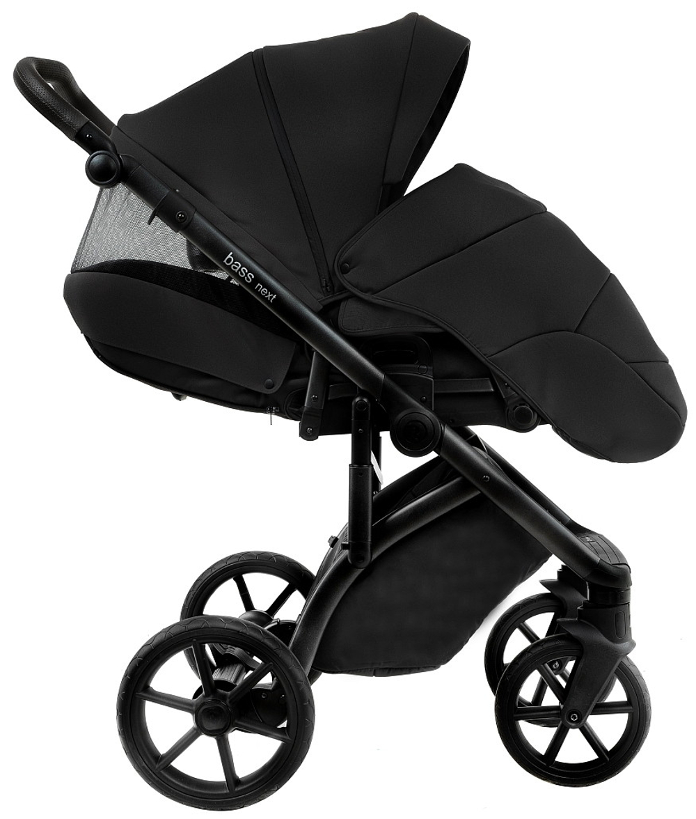 Детская коляска Roan Bass Next 2.0 3 в 1 с автокреслом Pituso Baesa Pro Black,Beige Canopy BSN/40/2 Caviar Black/Black/руч.Black