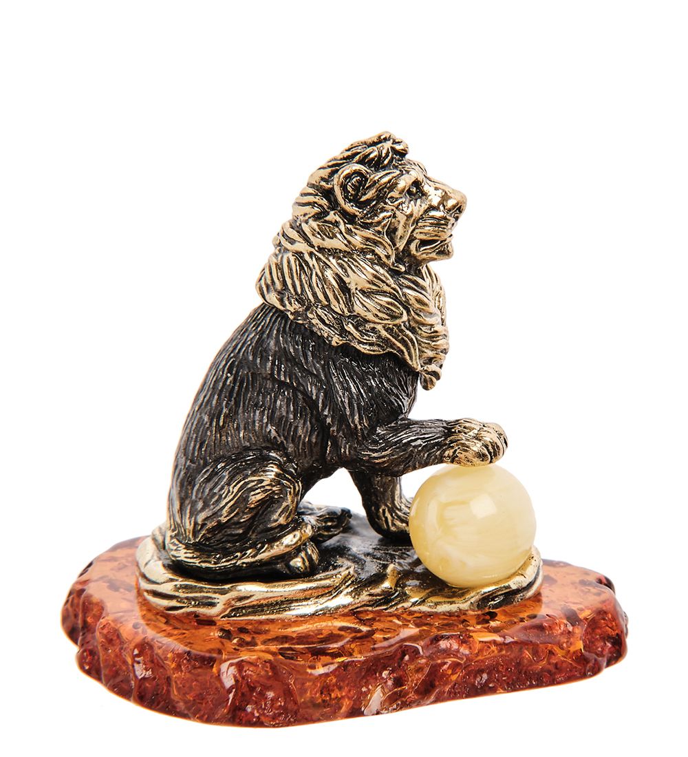 Народные промыслы AM-3102 Фигурка «Лев с шаром» (латунь, янтарь)