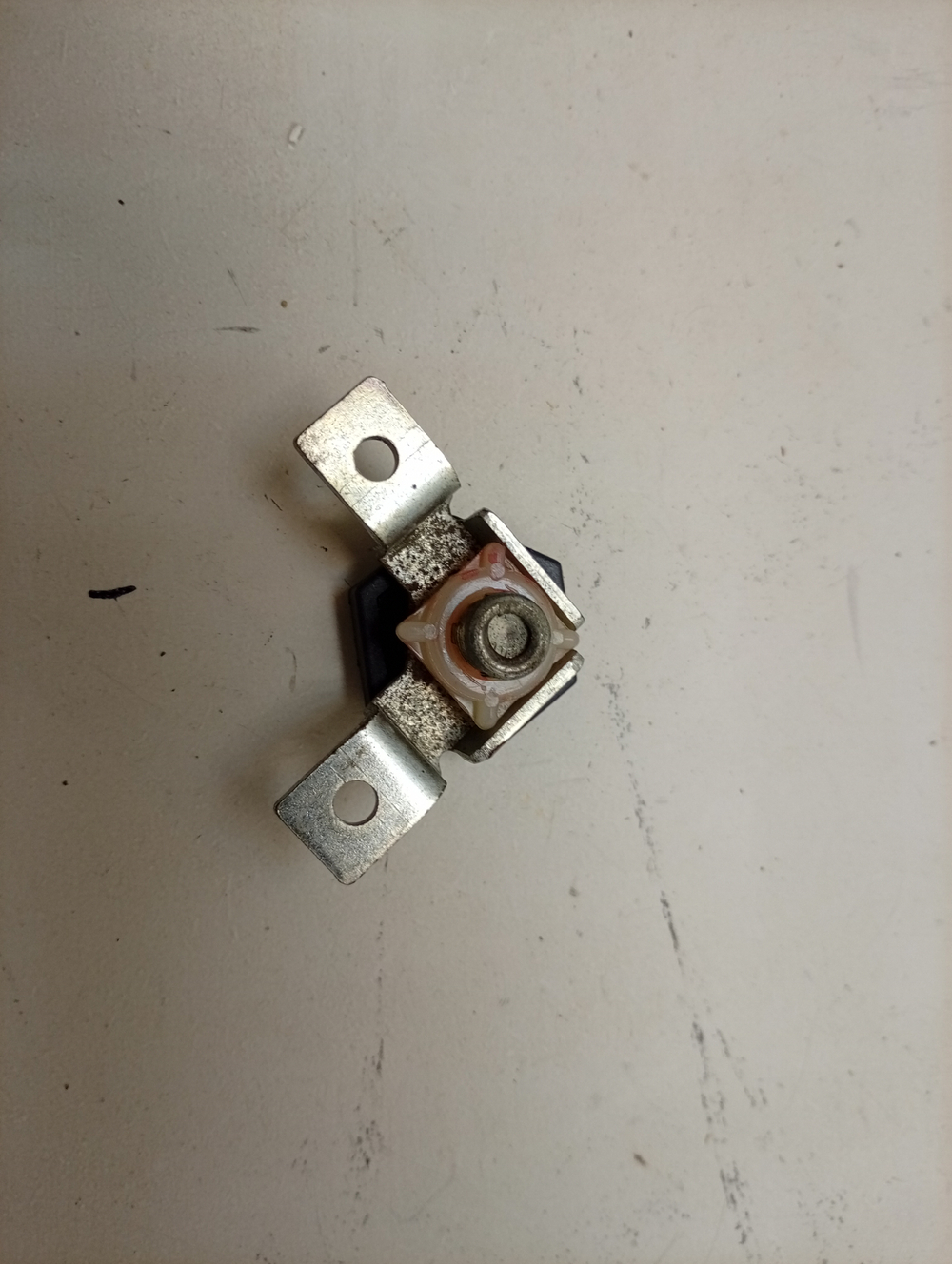 FE925N кт21 Ножка для стиральных машин Electrolux Aeg Zanussi 1245264005 б/у