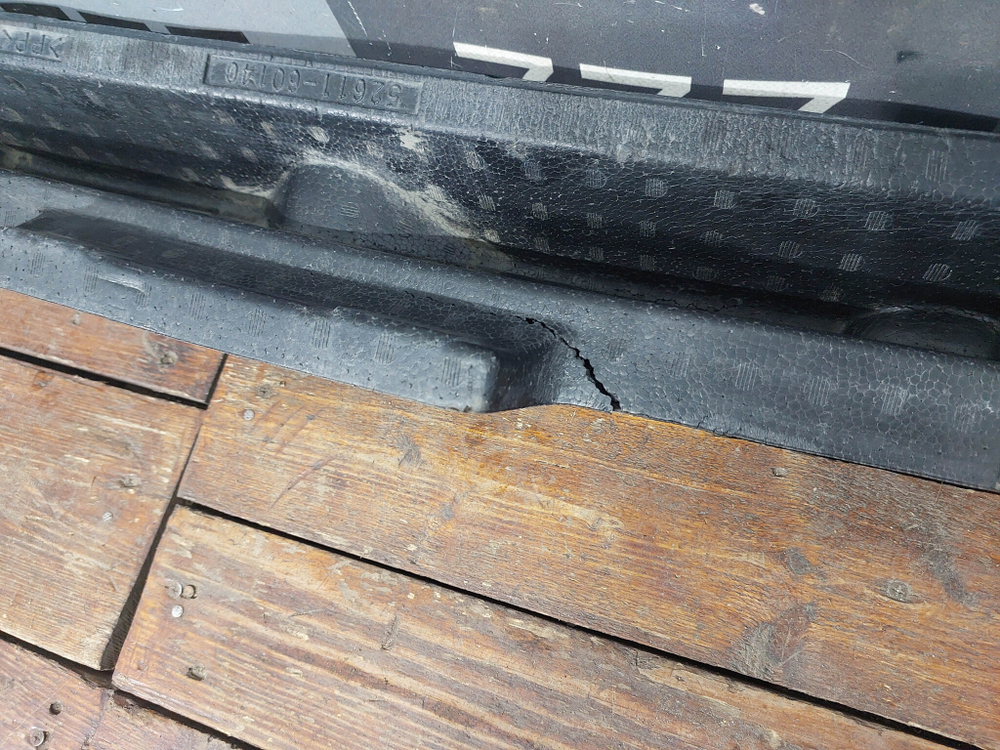 Абсорбер переднего бампера Toyota Land Cruiser 200 15-21 Б/У Оригинал 5261160140