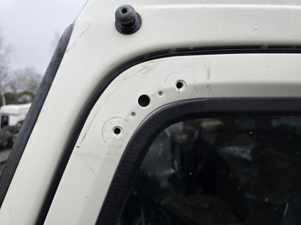 Дверь левая 2017г.