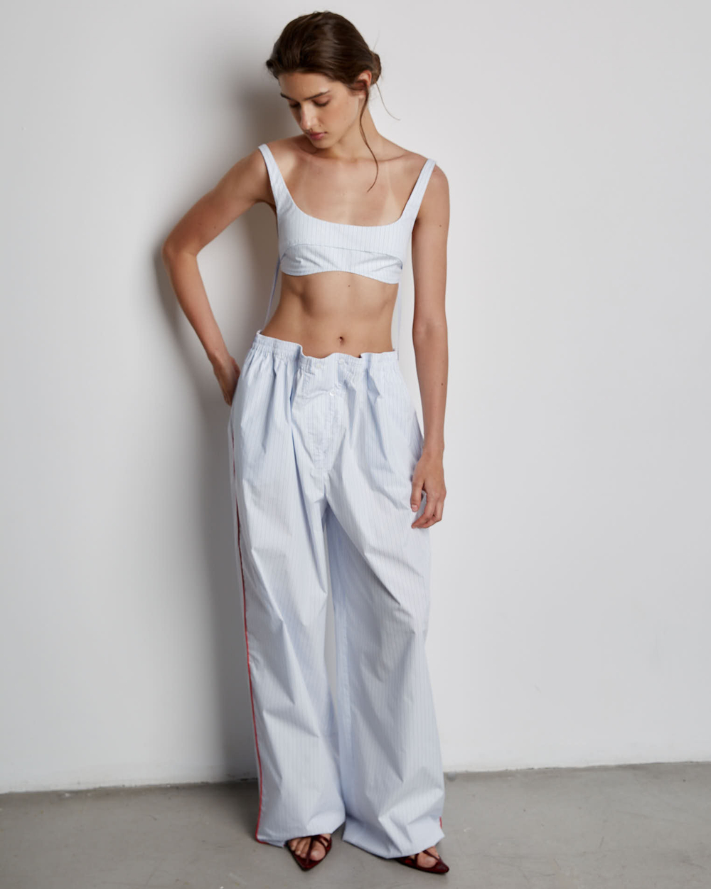 Брюки из хлопка Гуччи в полоску голубой/белый