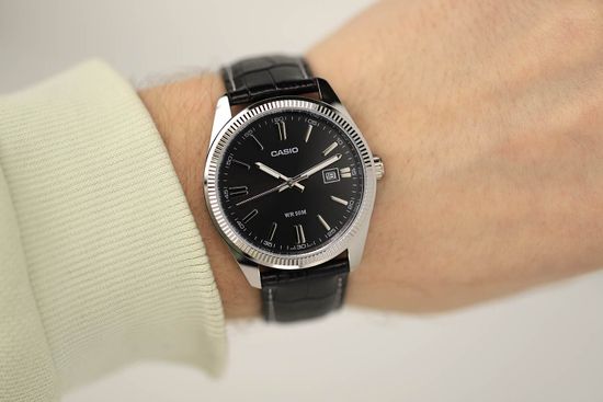 Парные часы Casio Standard: MTP-1302L-1A и LTP-1302L-1A