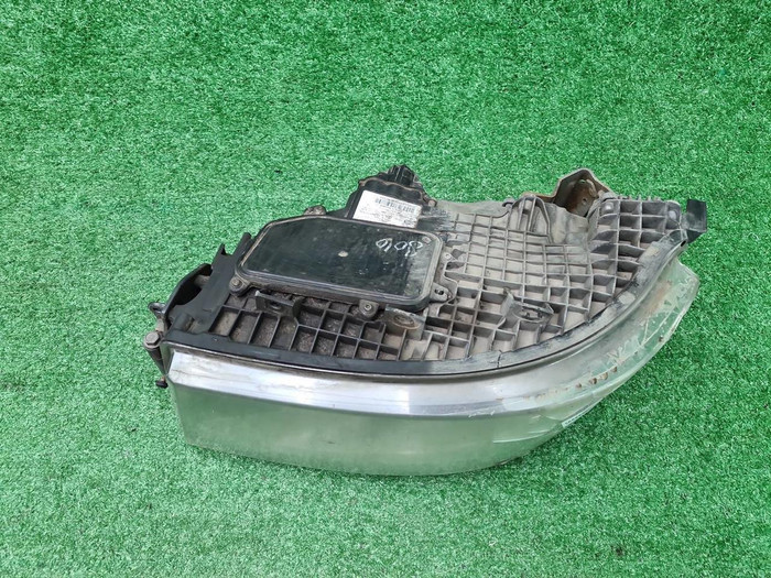 Фара левая Scania R-Series (2016-н.в.) галоген