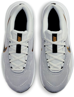 Кроссовки Nike M Legend Essential 3