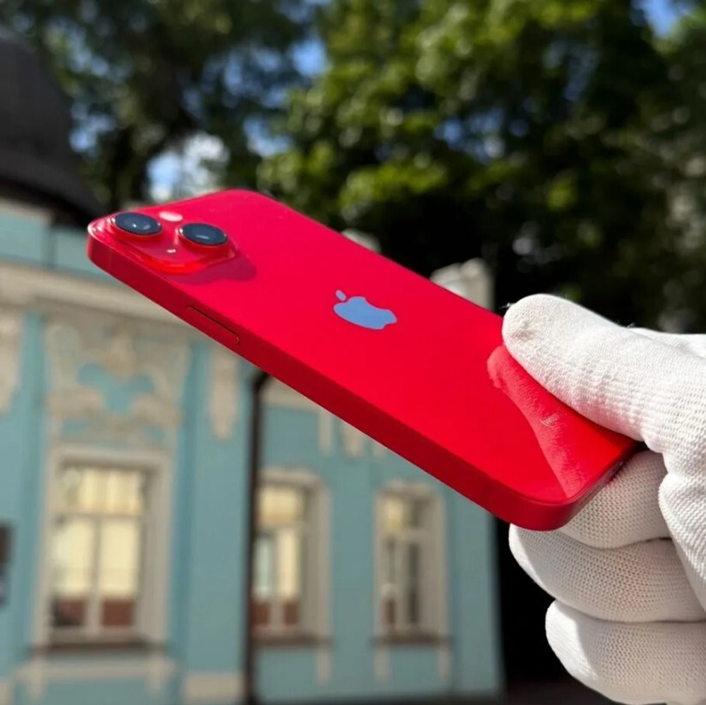 iPhone 14, 256 ГБ б/у