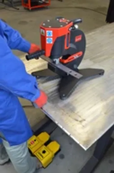 Приставка для крепления на трубах и плоскости для кромкорезов AHA, арт. AP1020-LD